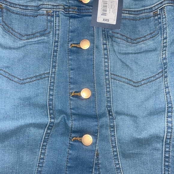 Universal Thread Women's Jean Jacket - Picture 3 of 6
